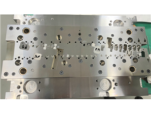 Hardware mold